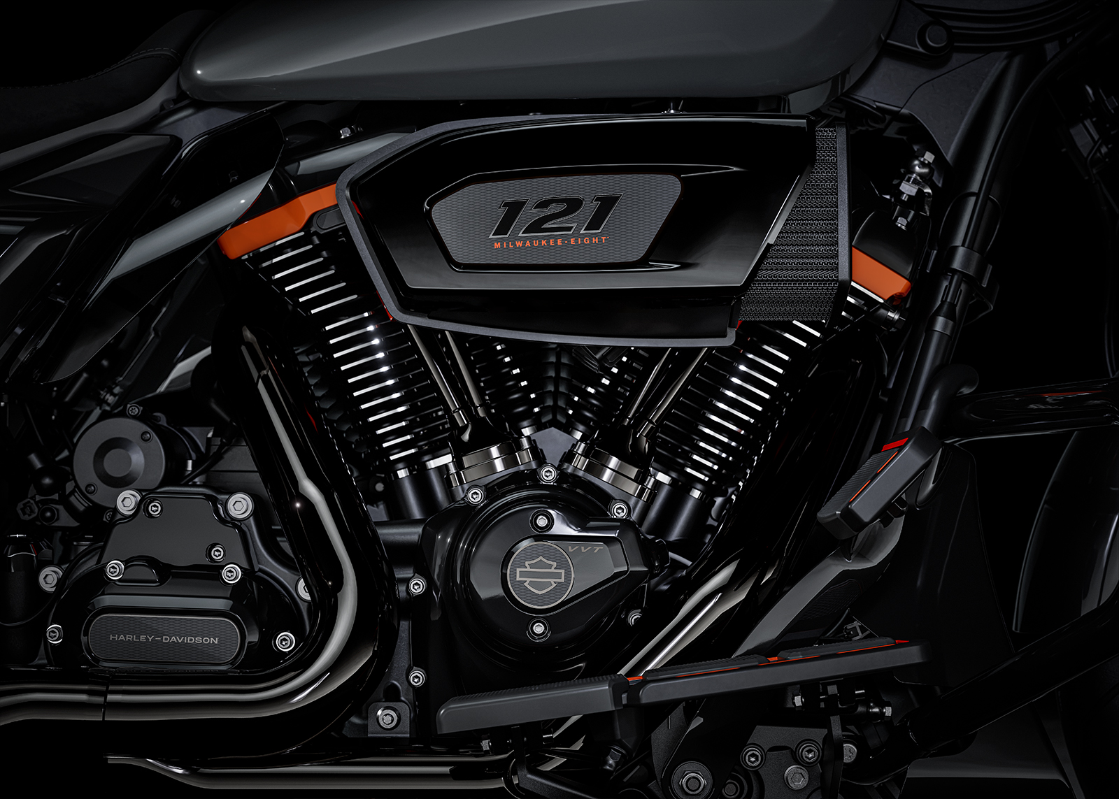 2025 CVO Street Glide Milwaukee-Eight® VVT 121 engine