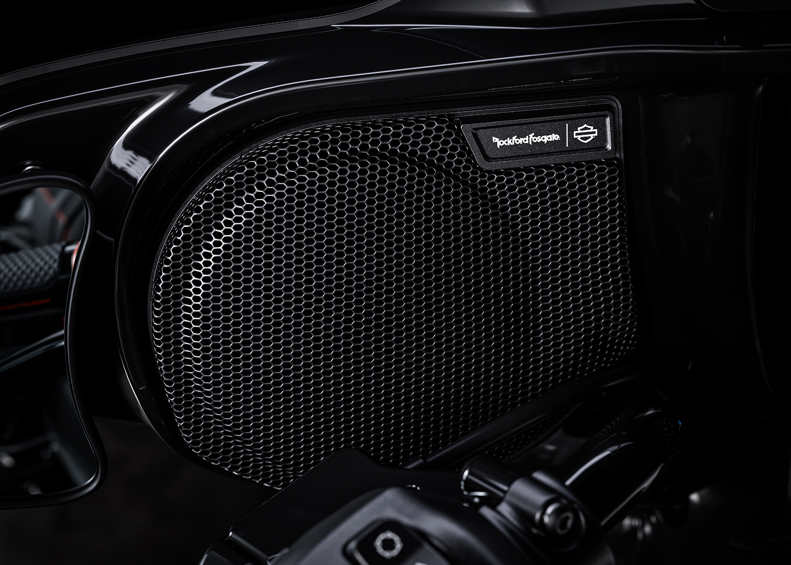 2025 CVO Street Glide audio