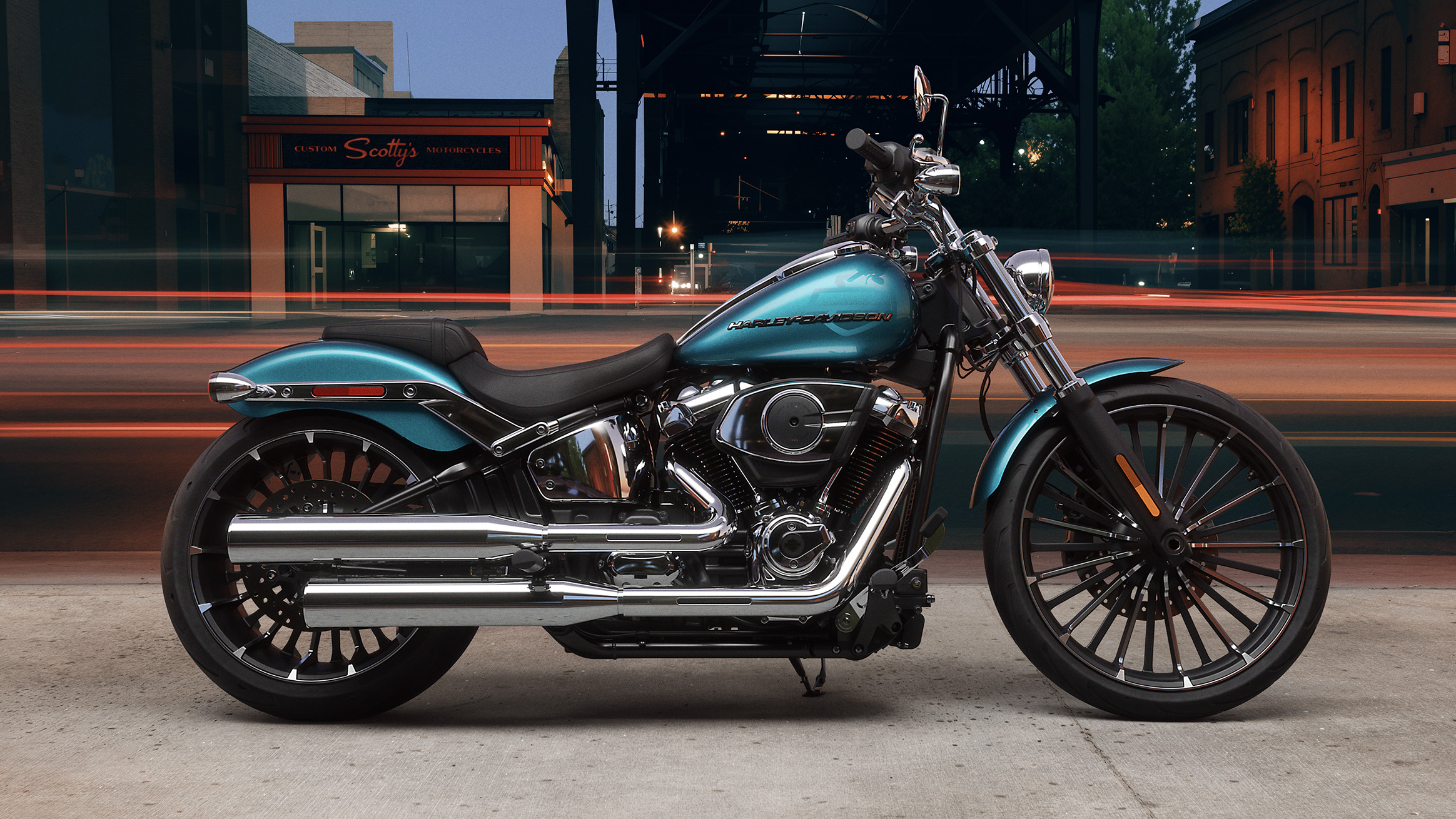 2026 Breakout Motorcycle Beauty Shot